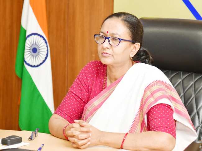 सुदूर क्षेत्रों में विशेषकर आपदा की स्थिति में सुगम पहुंच के लिए  पीएमजीएसवाई के तहत निर्मित मार्गों का समुचित अनुरक्षण आवश्यक: मुख्य सचिव